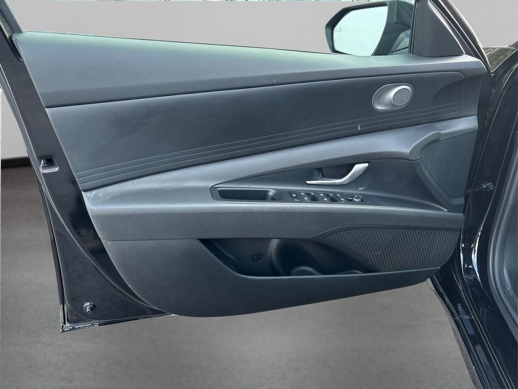 Used 2024 Hyundai Elantra SEL image 22
