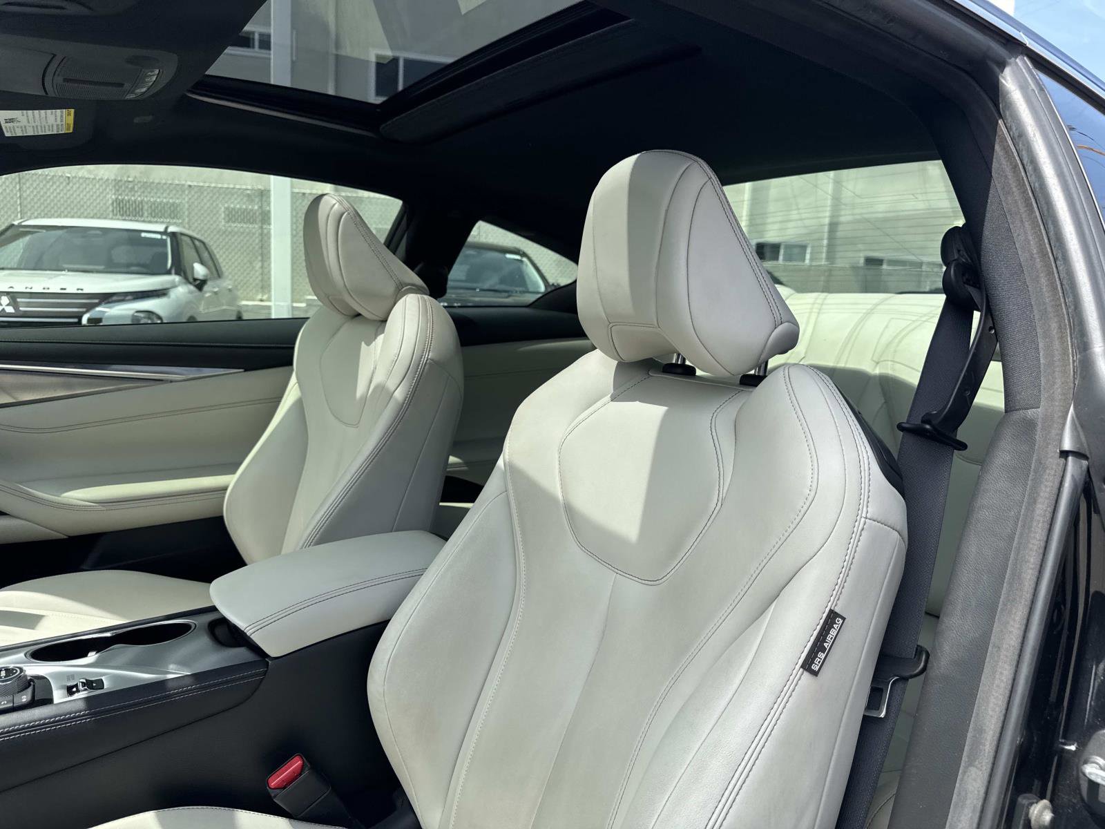 Used 2017 INFINITI Q60 3.0t image 10