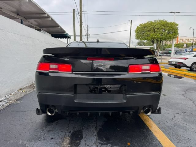 Used 2015 Chevrolet Camaro LT w/ 1LT Preferred Package RWD image 8