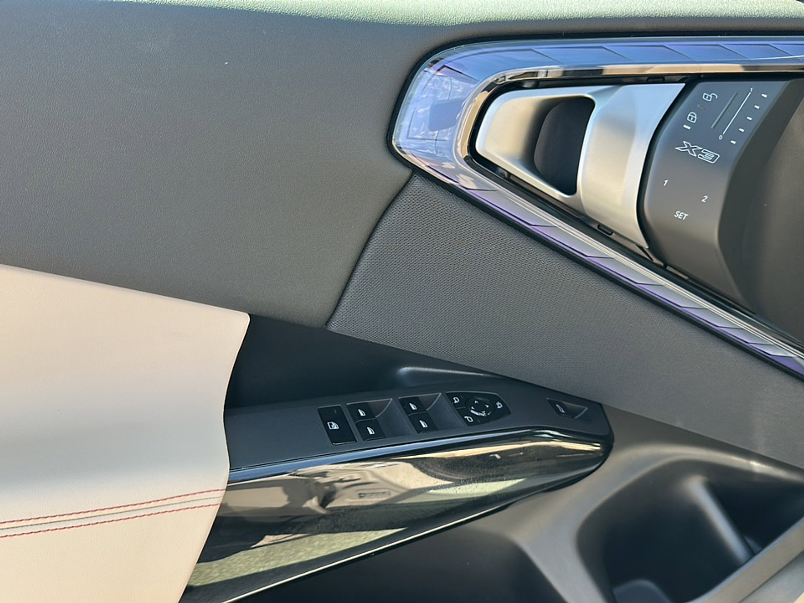 New 2026 BMW X3 xDrive30 w/ Premium Package image 13