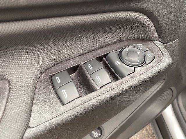 Used 2022 Chevrolet Equinox RS w/ LPO, Floor Liner Package AWD/4WD image 17