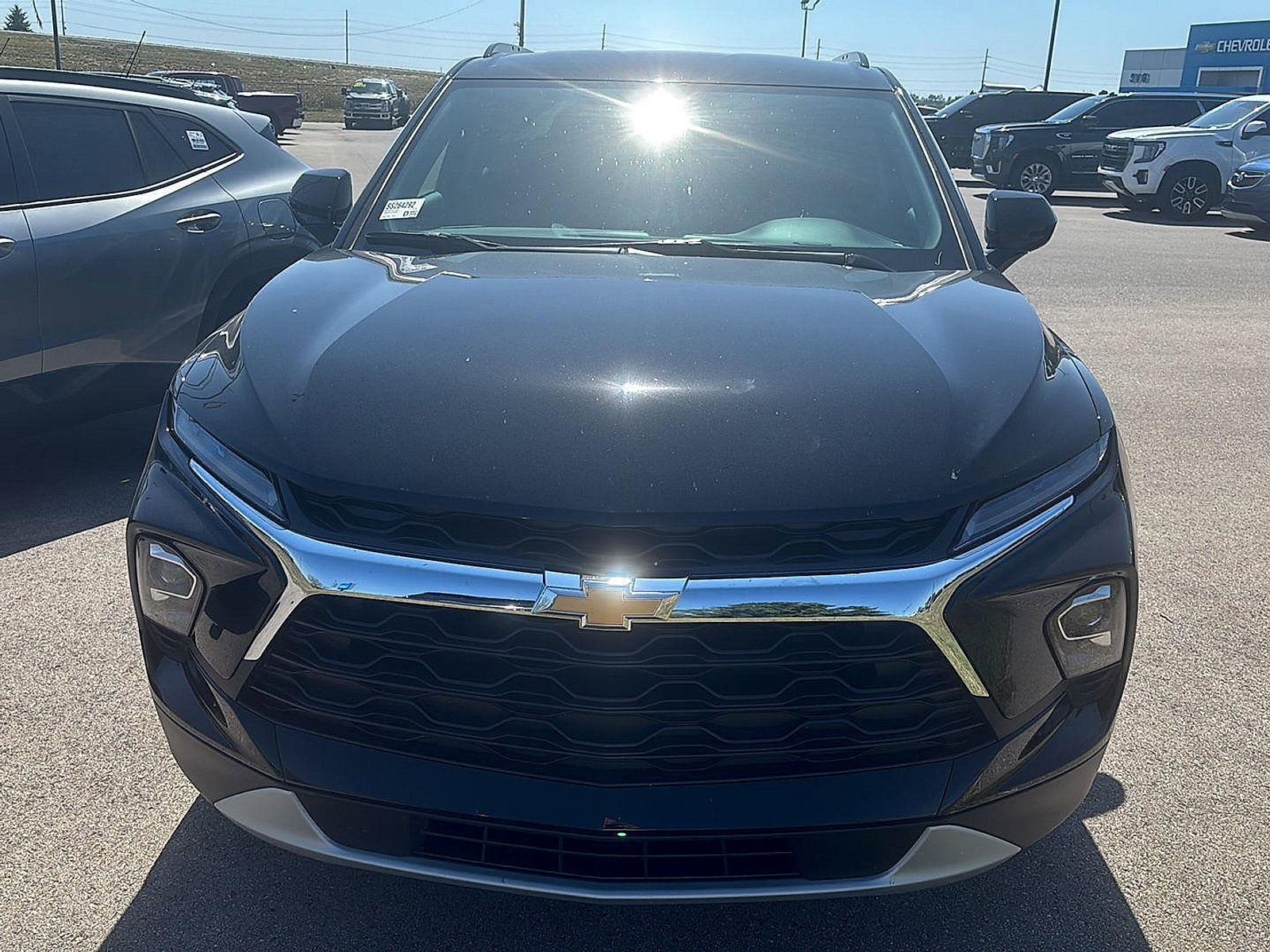 New 2025 Chevrolet Blazer LT w/ Convenience Package AWD/4WD image 2