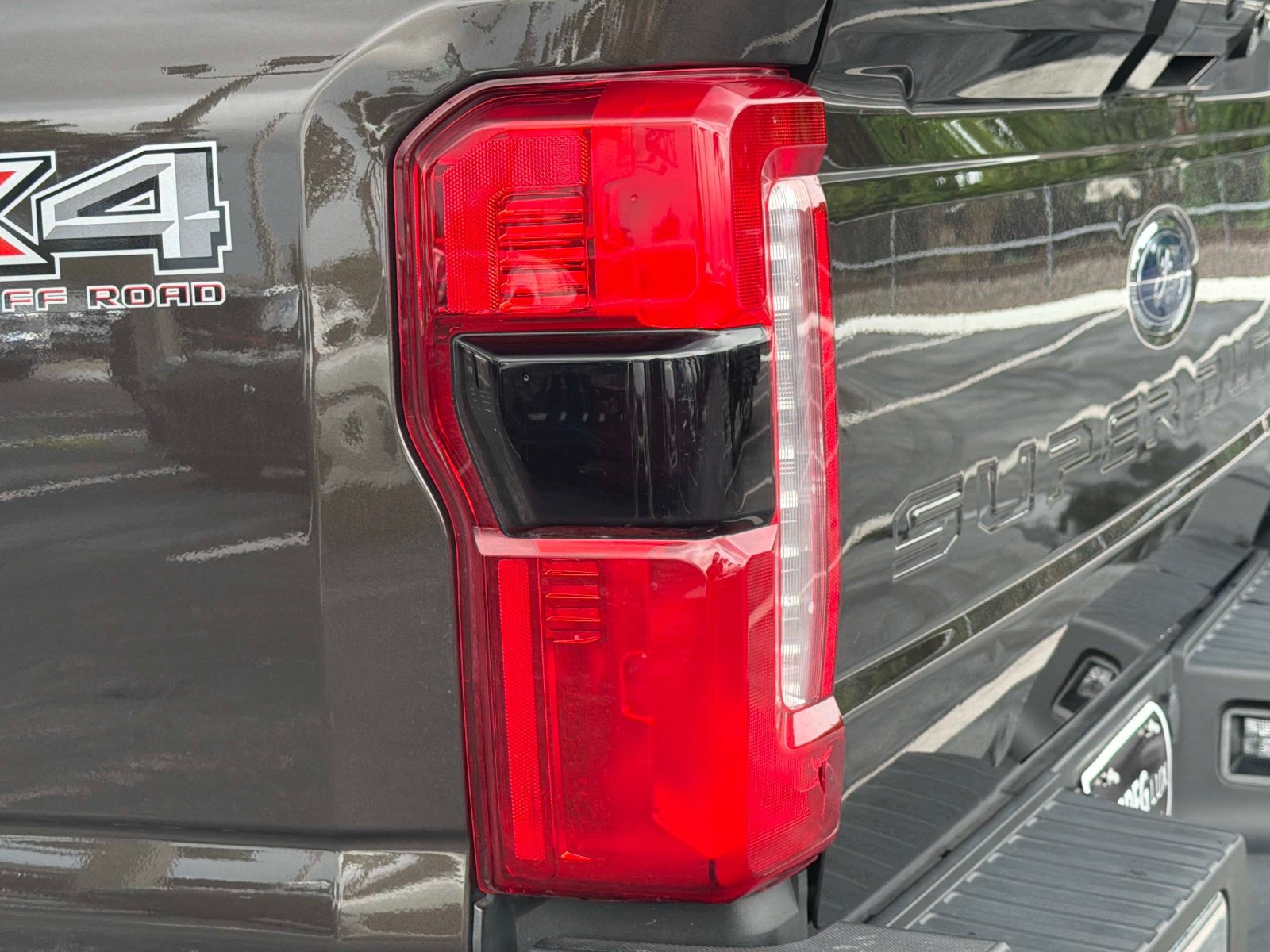 Used 2025 Ford F250 Lariat w/ Chrome Package AWD/4WD image 16