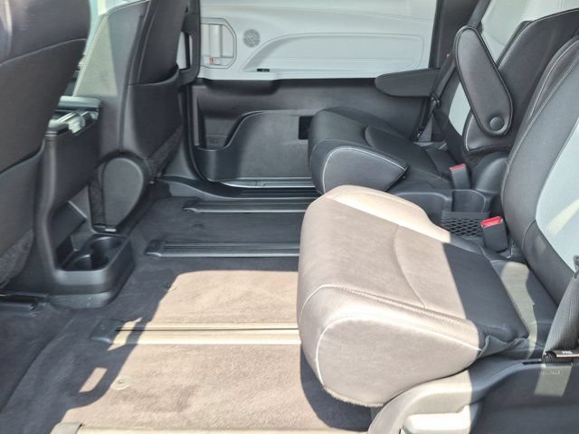 Certified 2025 Toyota Sienna XSE AWD/4WD image 16
