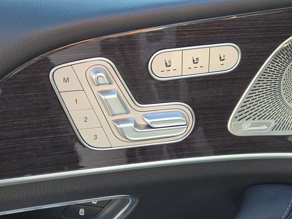 Used 2022 Mercedes-Benz GLS 450 4MATIC image 22