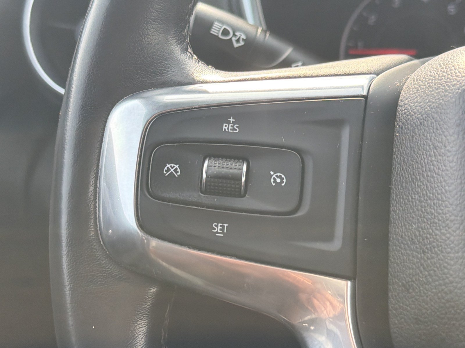 Used 2019 Chevrolet Blazer LT w/ Sun and Wheels Package AWD/4WD image 28