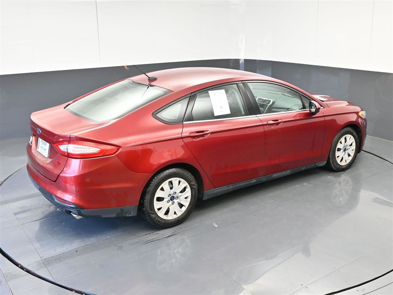 Used 2013 Ford Fusion S FWD image 23
