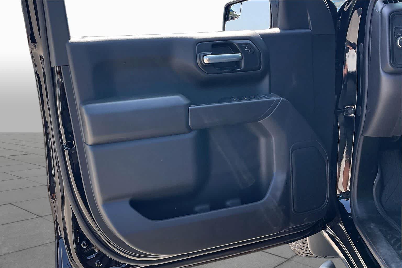 New 2026 Chevrolet Silverado 1500 Custom AWD/4WD image 10