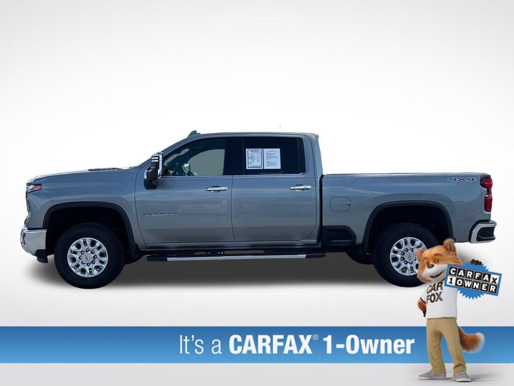 Used 2024 Chevrolet Silverado 3500 LTZ AWD/4WD image 3