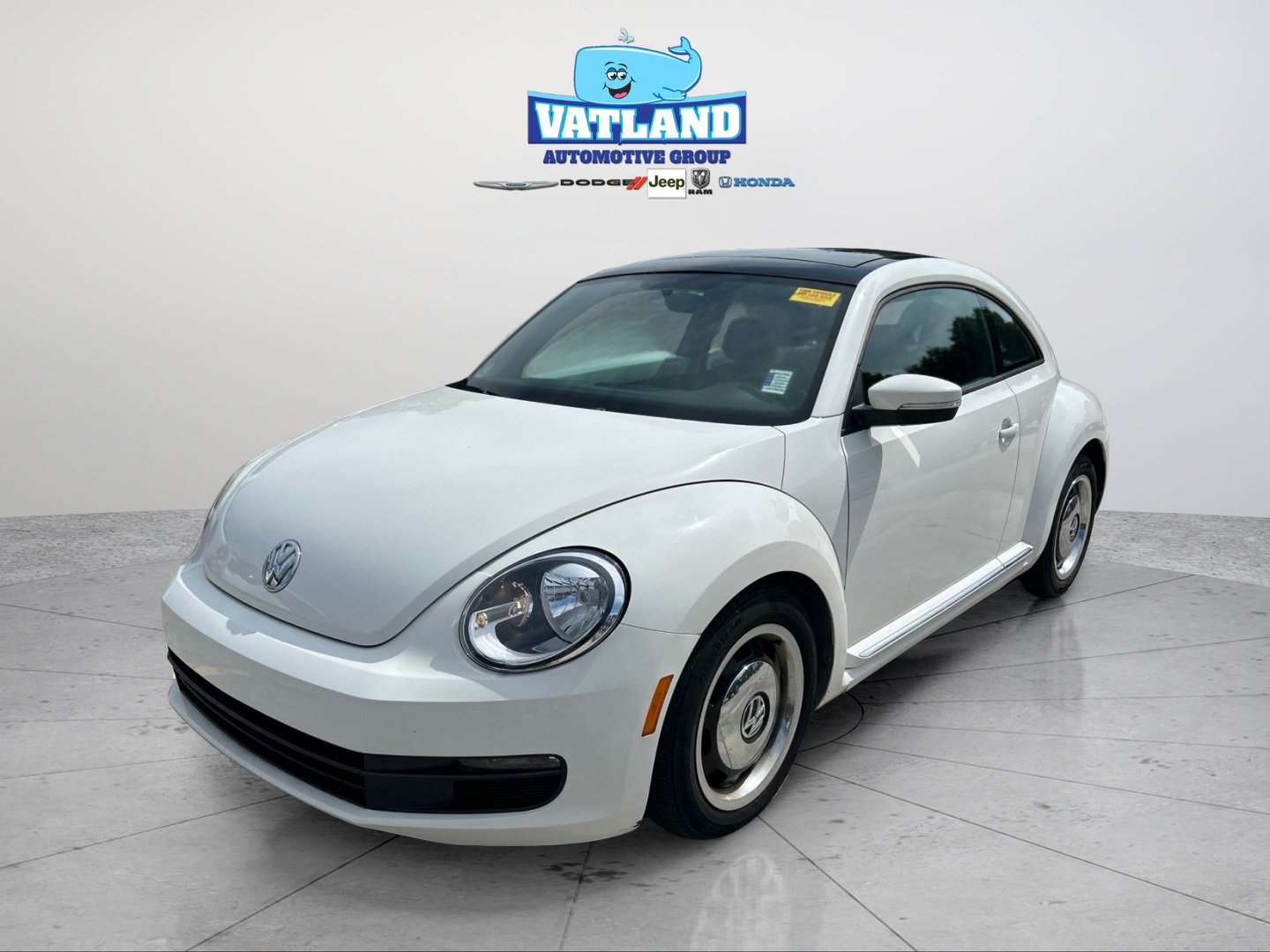 Used 2012 Volkswagen Beetle 2.5 FWD image 1