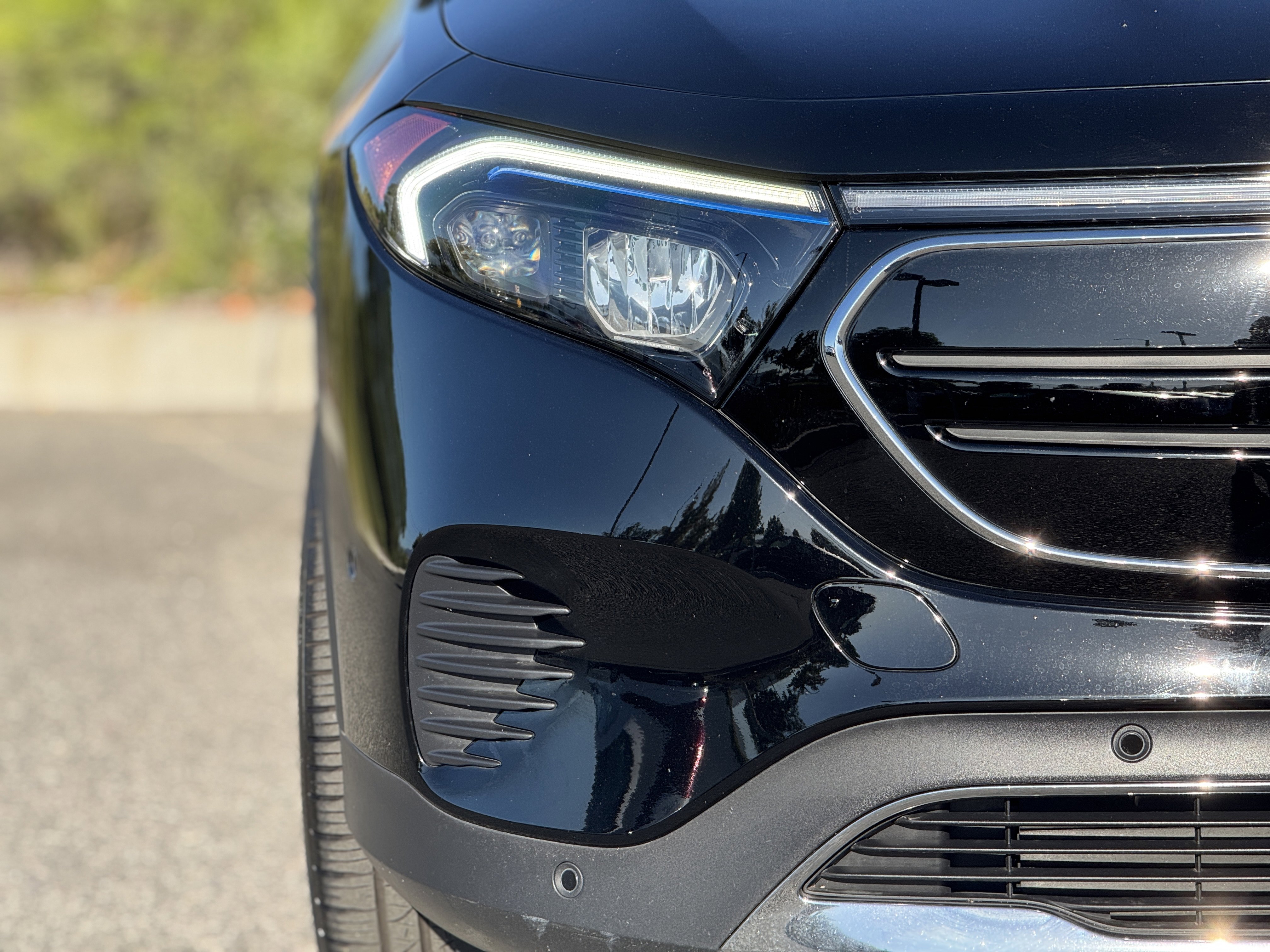 Certified 2023 Mercedes-Benz EQB 300 4MATIC image 7