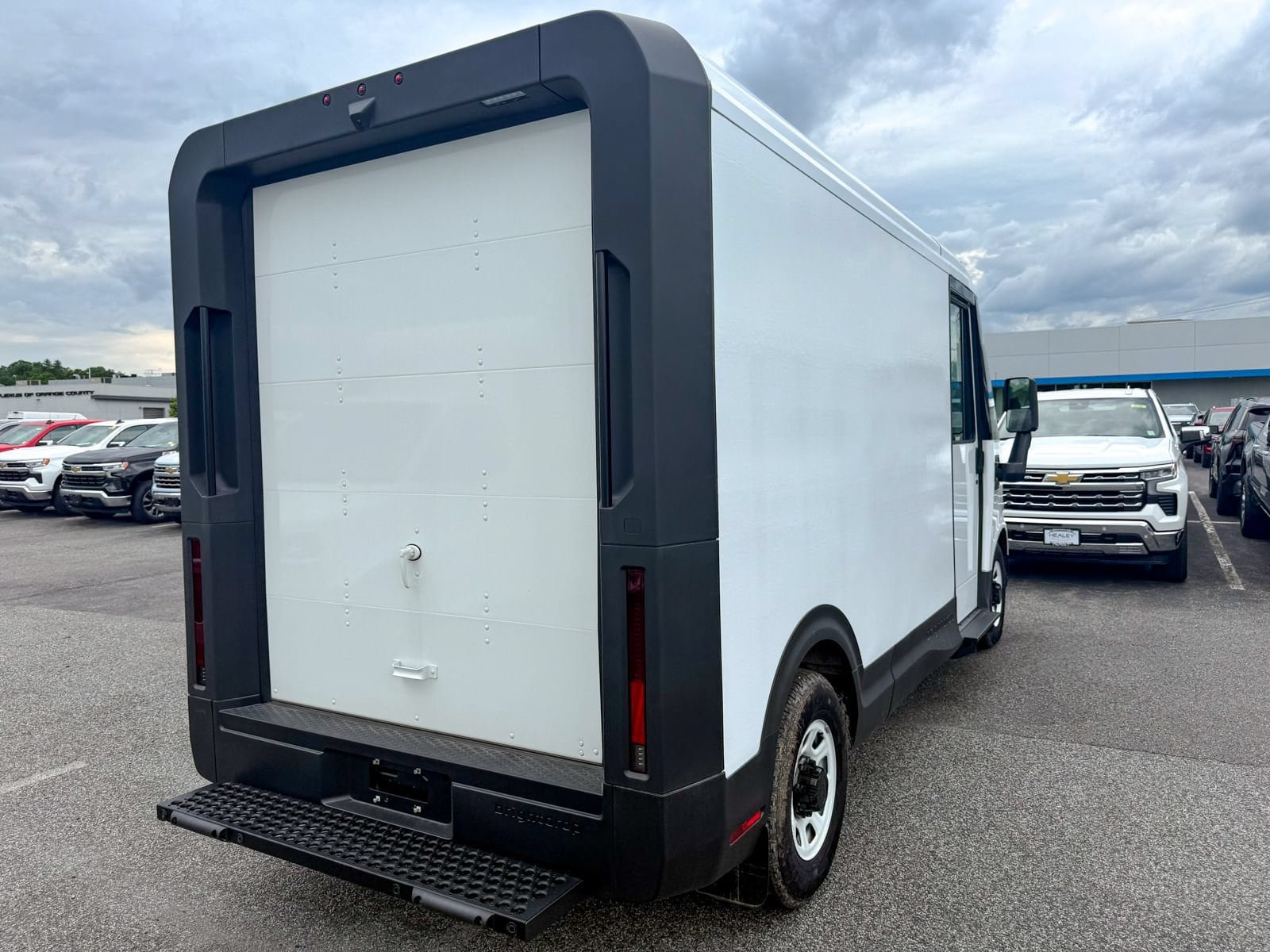 New 2026 Chevrolet Brightdrop 400 w/ Battery Pack, Max Range AWD/4WD image 7
