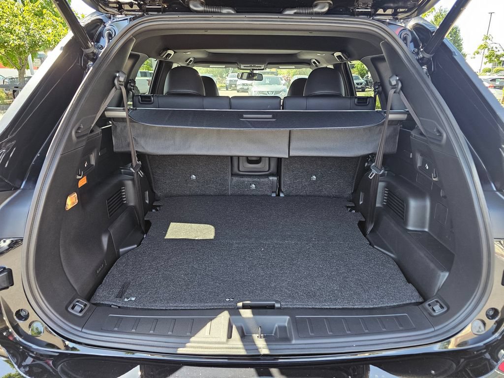 New 2026 Nissan Rogue Platinum AWD/4WD image 11
