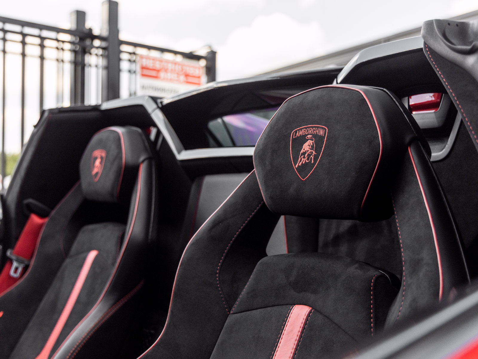 Used 2017 Lamborghini Aventador LP 750-4 Superveloce AWD/4WD image 40