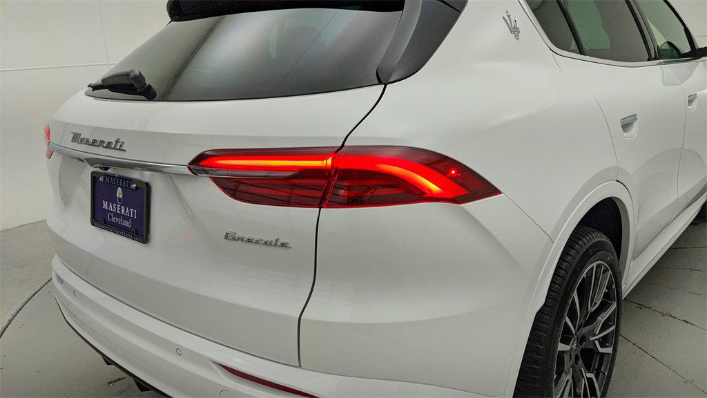 Used 2024 Maserati Grecale GT image 32