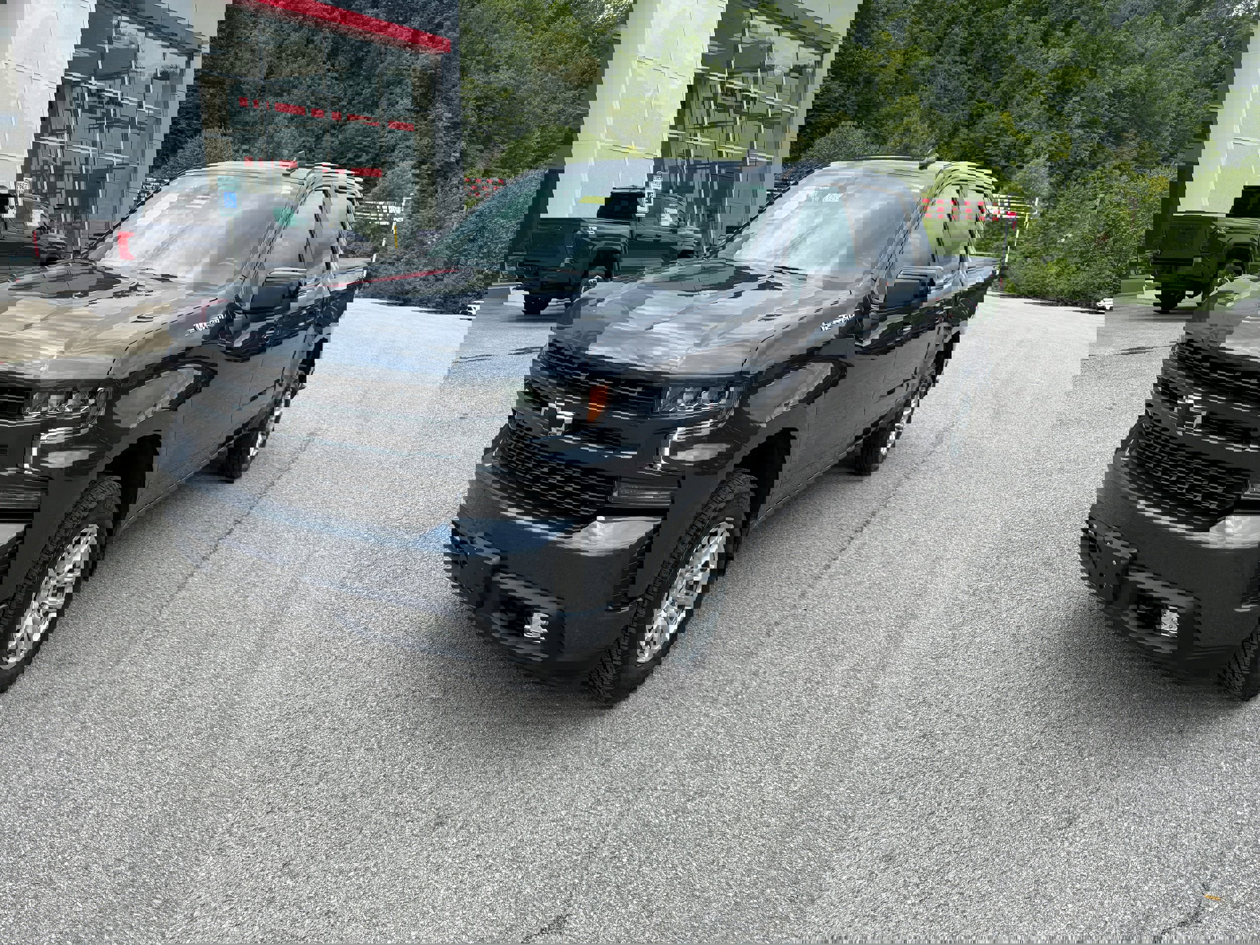 Used 2022 Chevrolet Silverado 1500 RST w/ Convenience Package II image 3