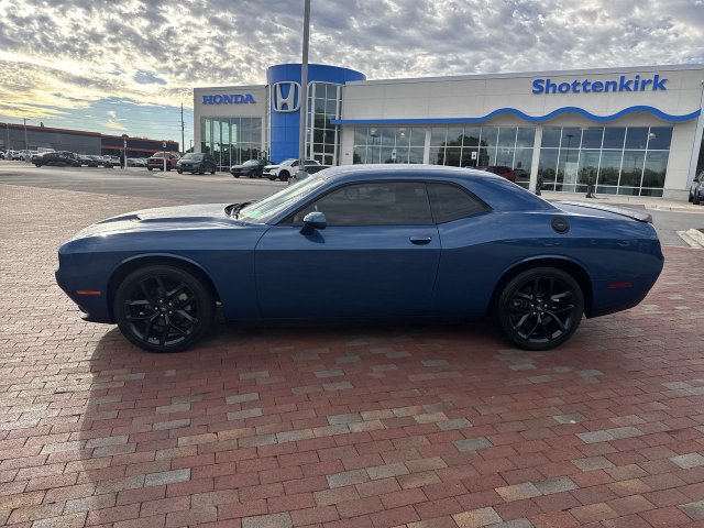 Used 2022 Dodge Challenger SXT w/ Blacktop Package RWD image 33