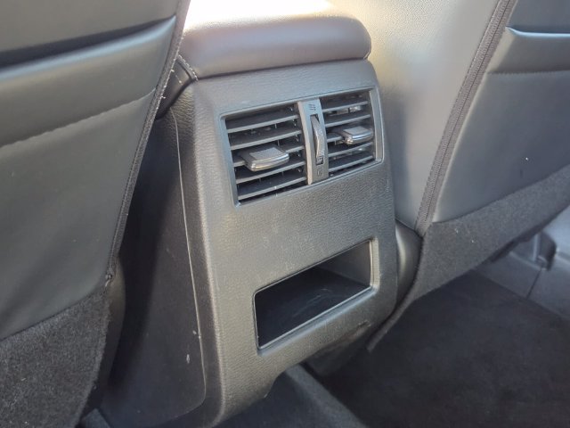 Used 2024 Mitsubishi Outlander SE AWD/4WD image 15