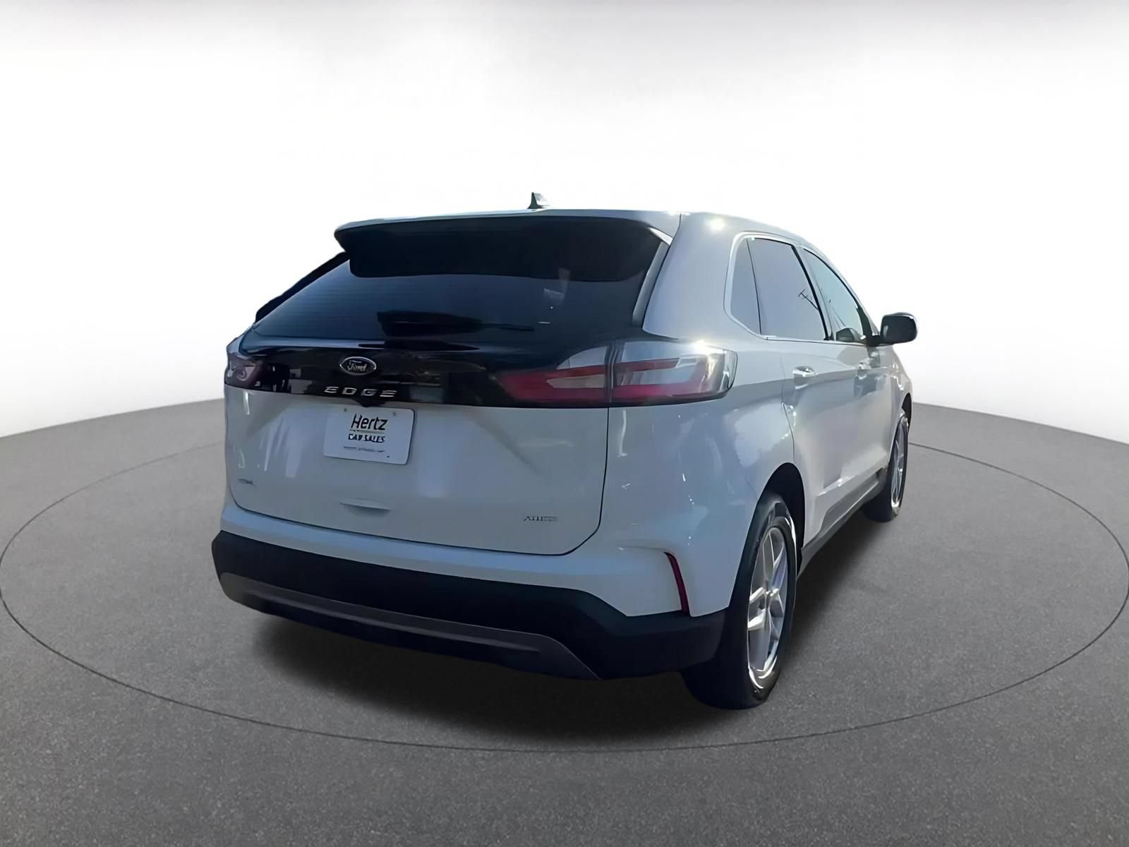 Used 2024 Ford Edge SEL AWD/4WD image 14