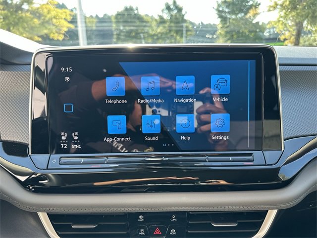 New 2025 Volkswagen Atlas Peak Edition SE image 17