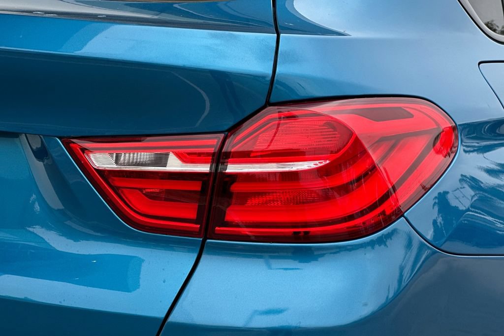 Used 2018 BMW X4 M40i AWD/4WD image 33