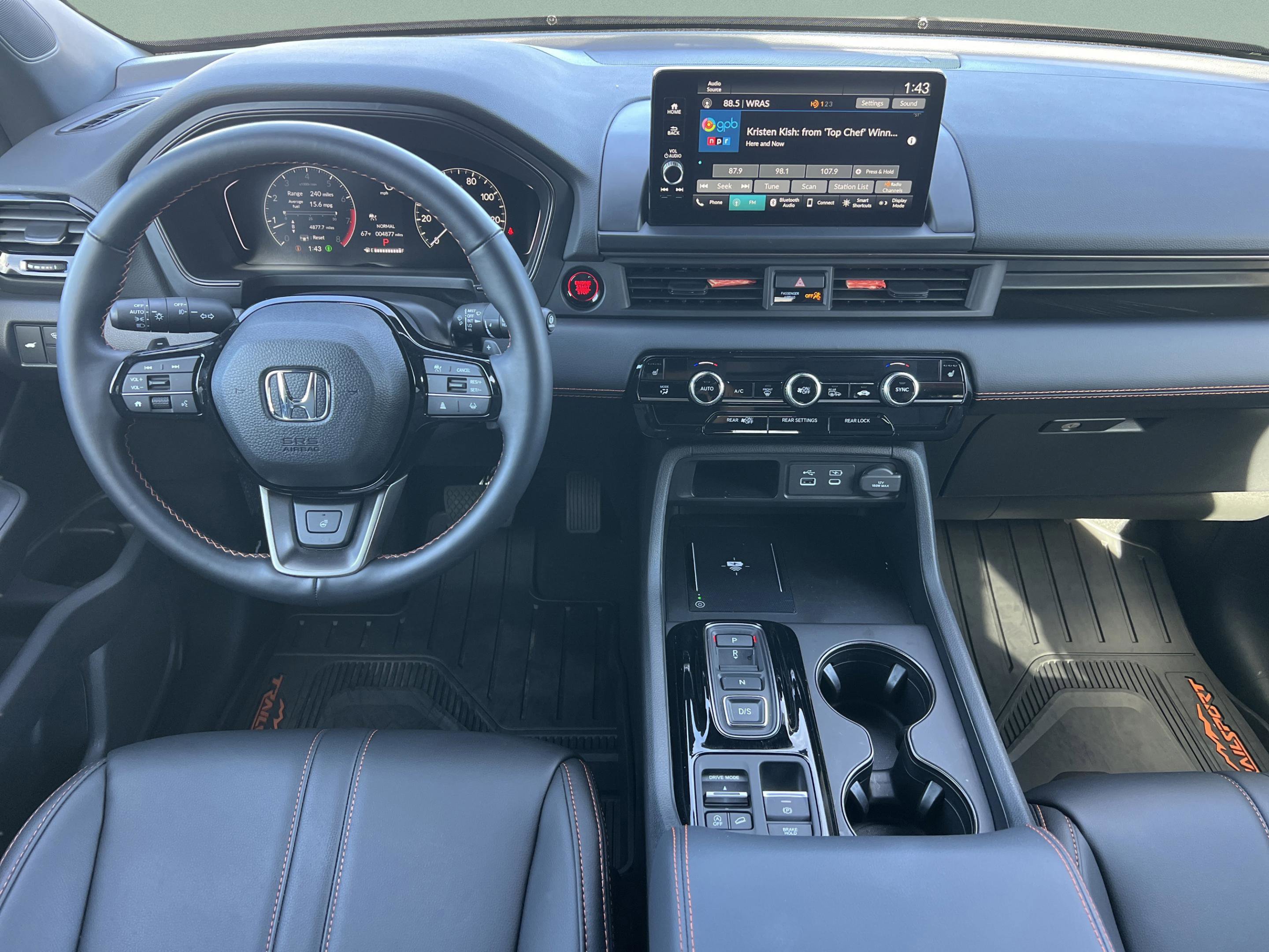 Certified 2025 Honda Pilot TrailSport image 15