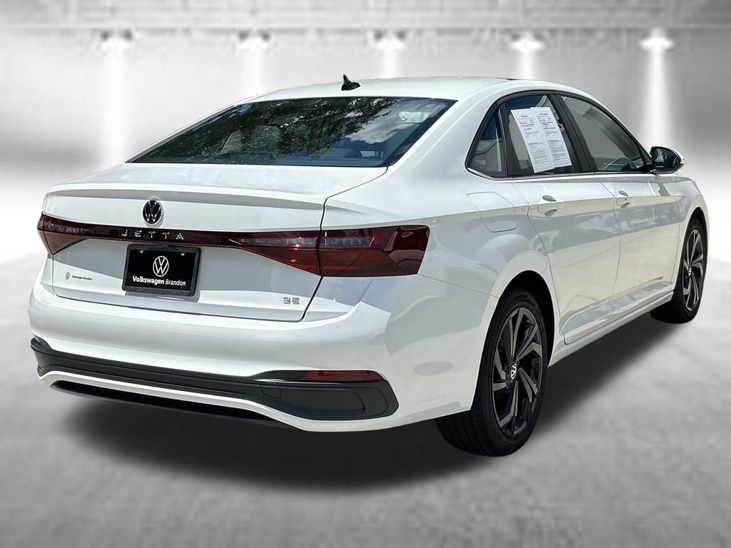 Used 2026 Volkswagen Jetta SE w/ Black Wheel Package FWD image 5