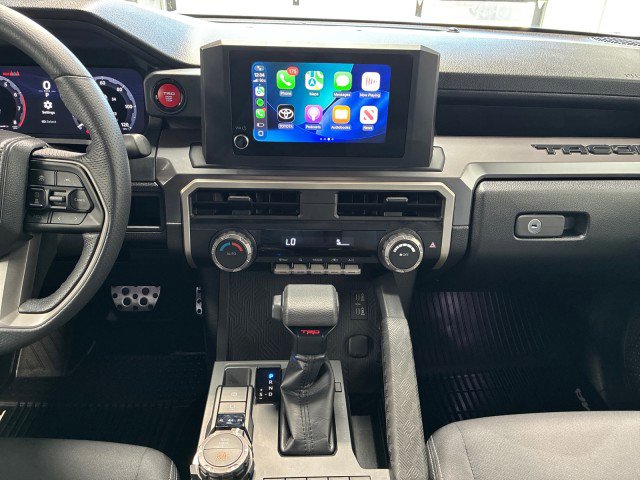 Used 2025 Toyota Tacoma TRD Sport image 17