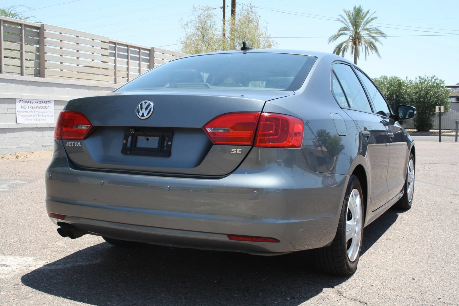 Used 2014 Volkswagen Jetta SE FWD image 4