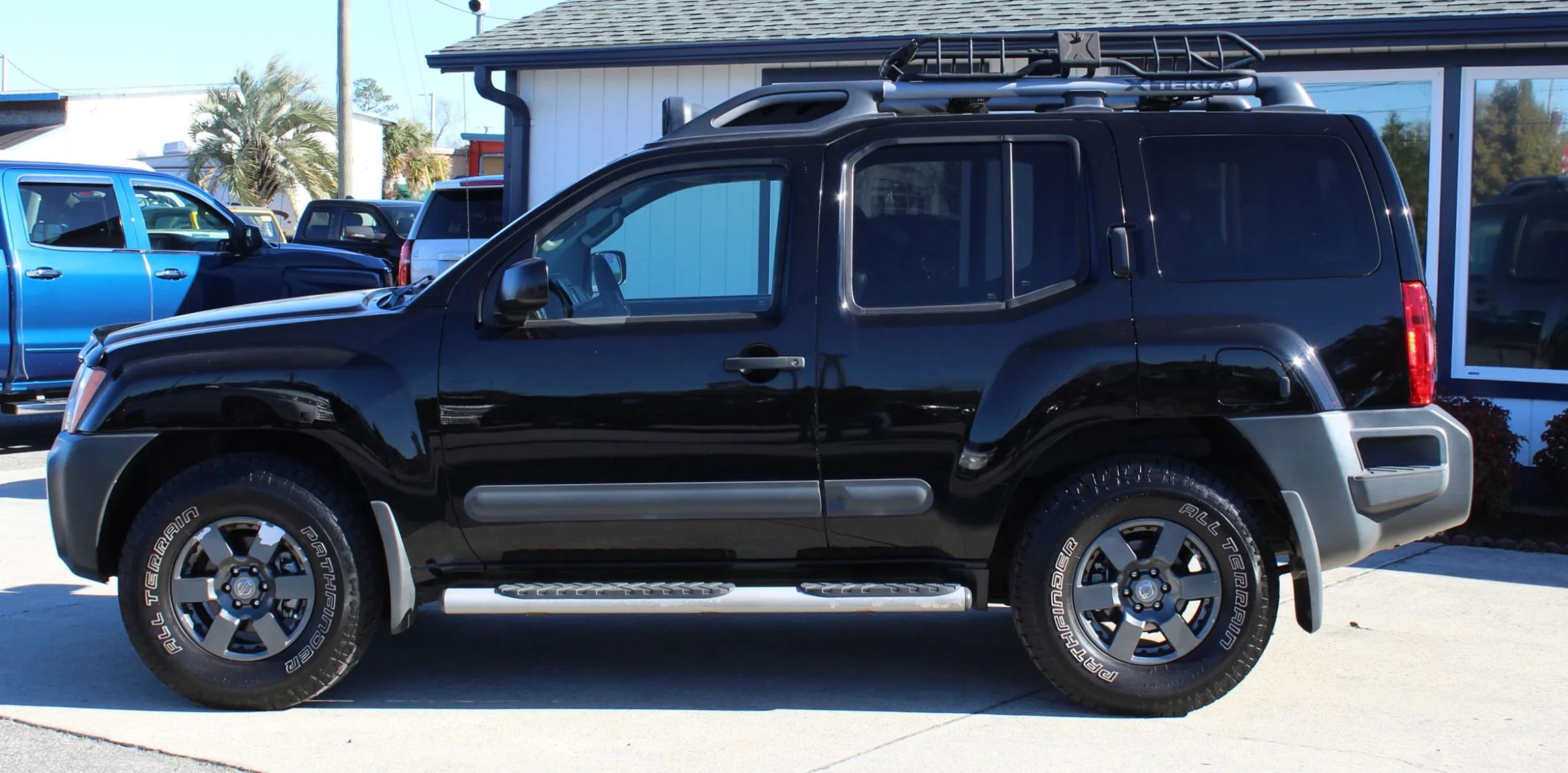 Used 2013 Nissan Xterra PRO-4X w/ Pro-4x Leather Pkg image 2