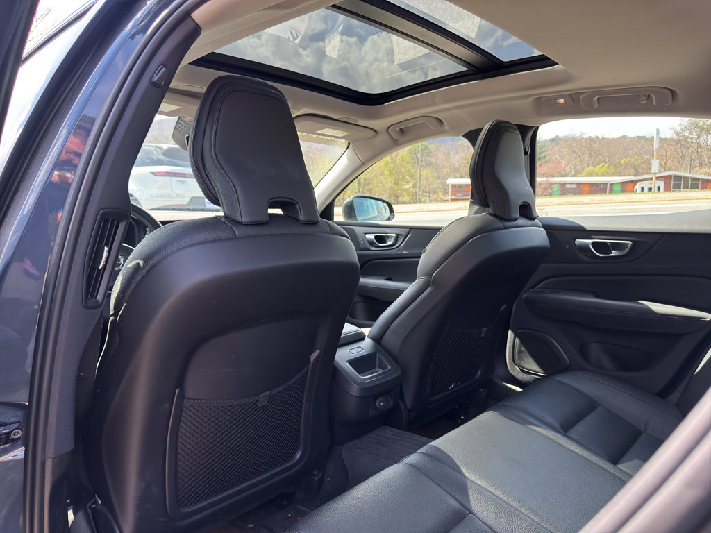 Used 2023 Volvo S60 B5 Plus w/ Climate Package image 17