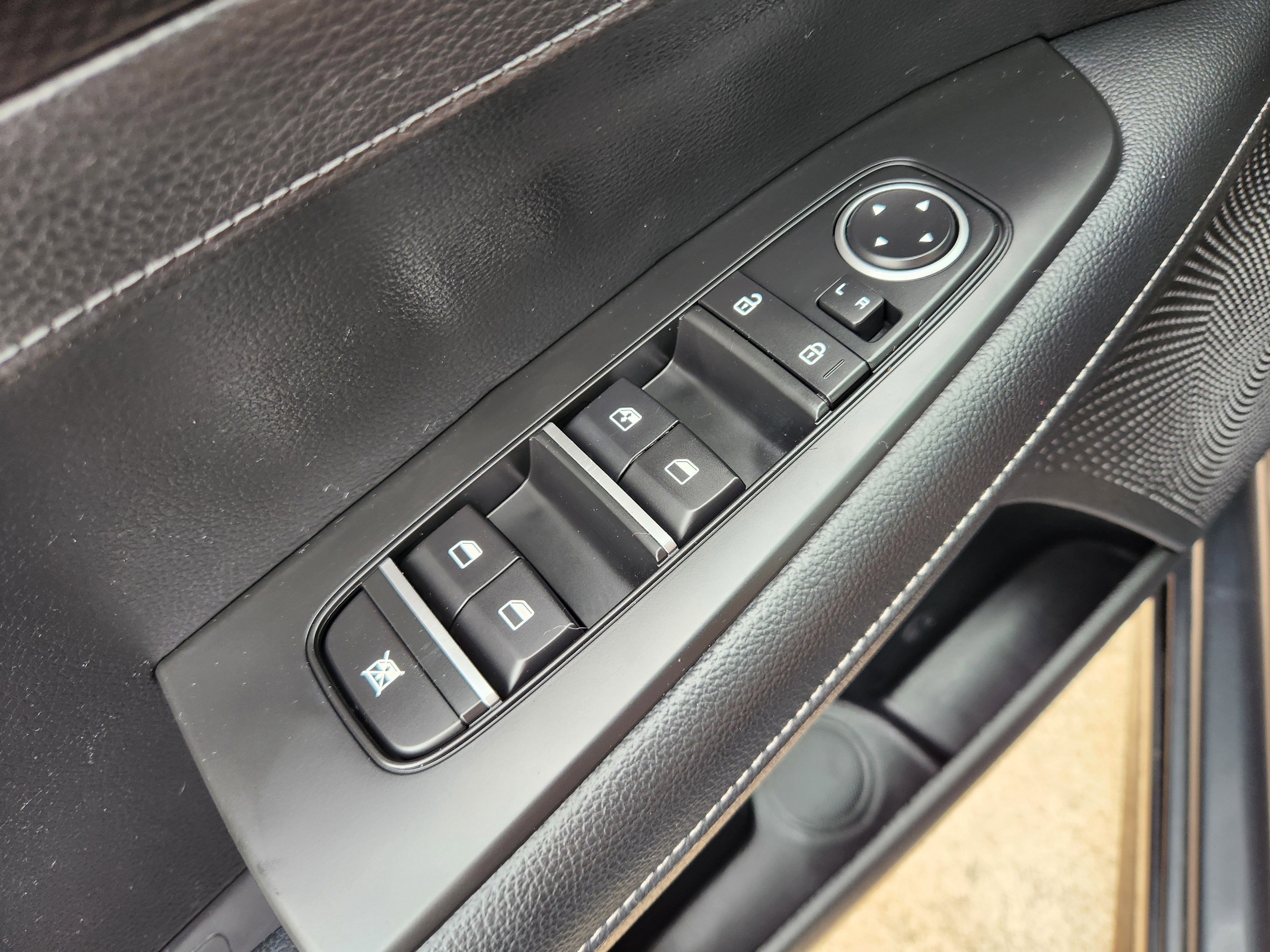 Used 2024 Kia Forte GT-Line w/ GT-Line Premium Package image 25