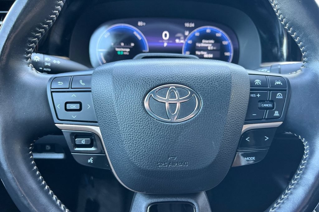 Certified 2024 Toyota Crown Platinum AWD/4WD image 24