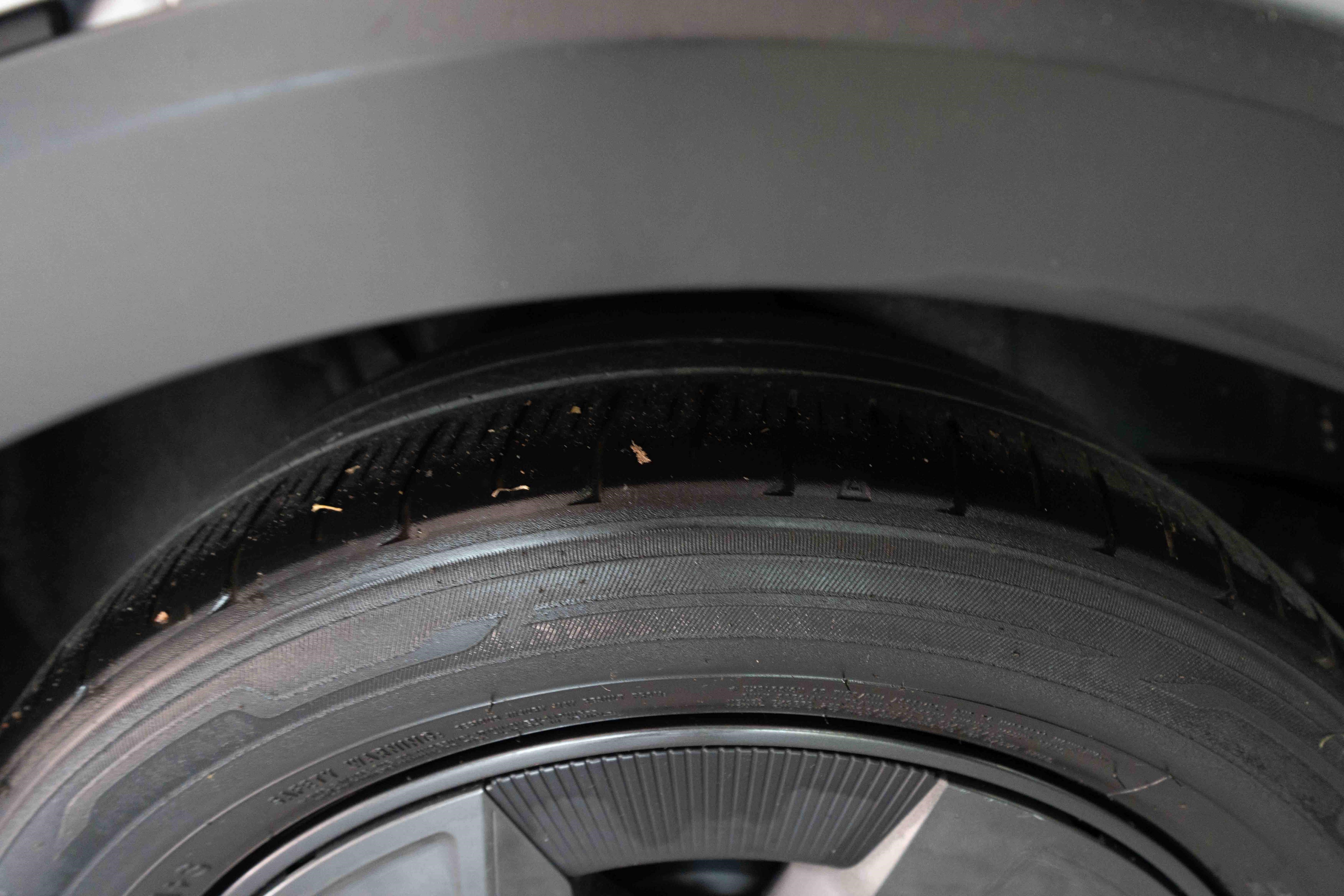 Used 2025 Toyota Prius LE FWD image 29