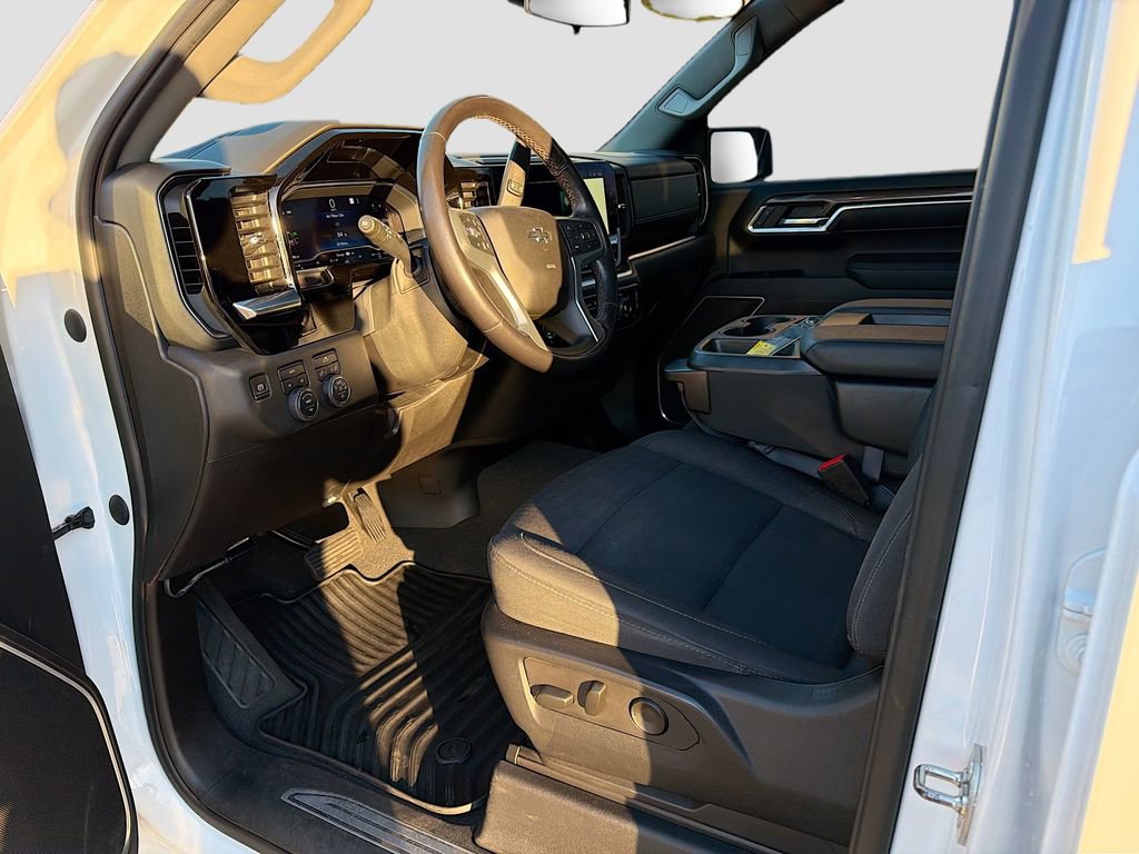 Used 2022 Chevrolet Silverado 1500 RST AWD/4WD image 24