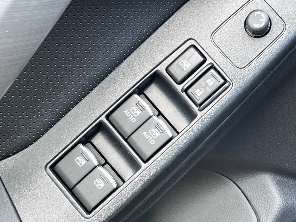 Used 2017 Subaru Forester 2.5i Limited w/ Protection Package #2 AWD/4WD image 17