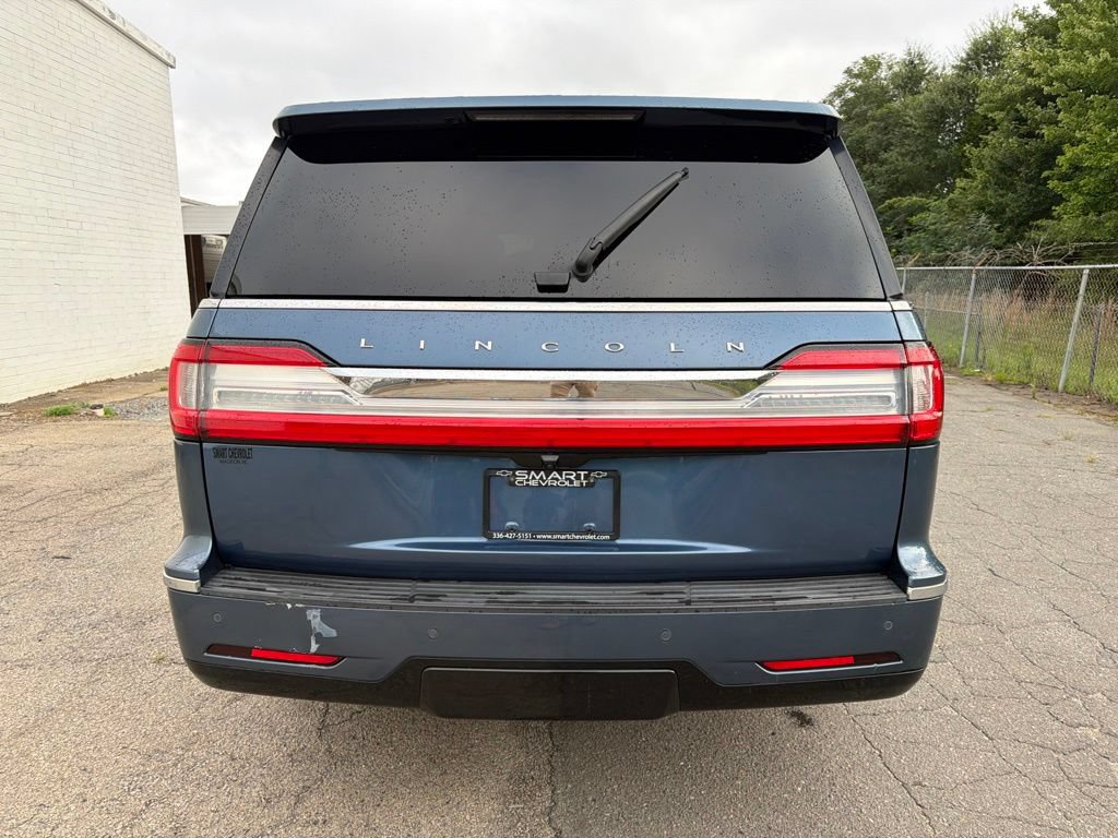 Used 2019 Lincoln Navigator L 4WD Reserve w/ Cargo Package image 3