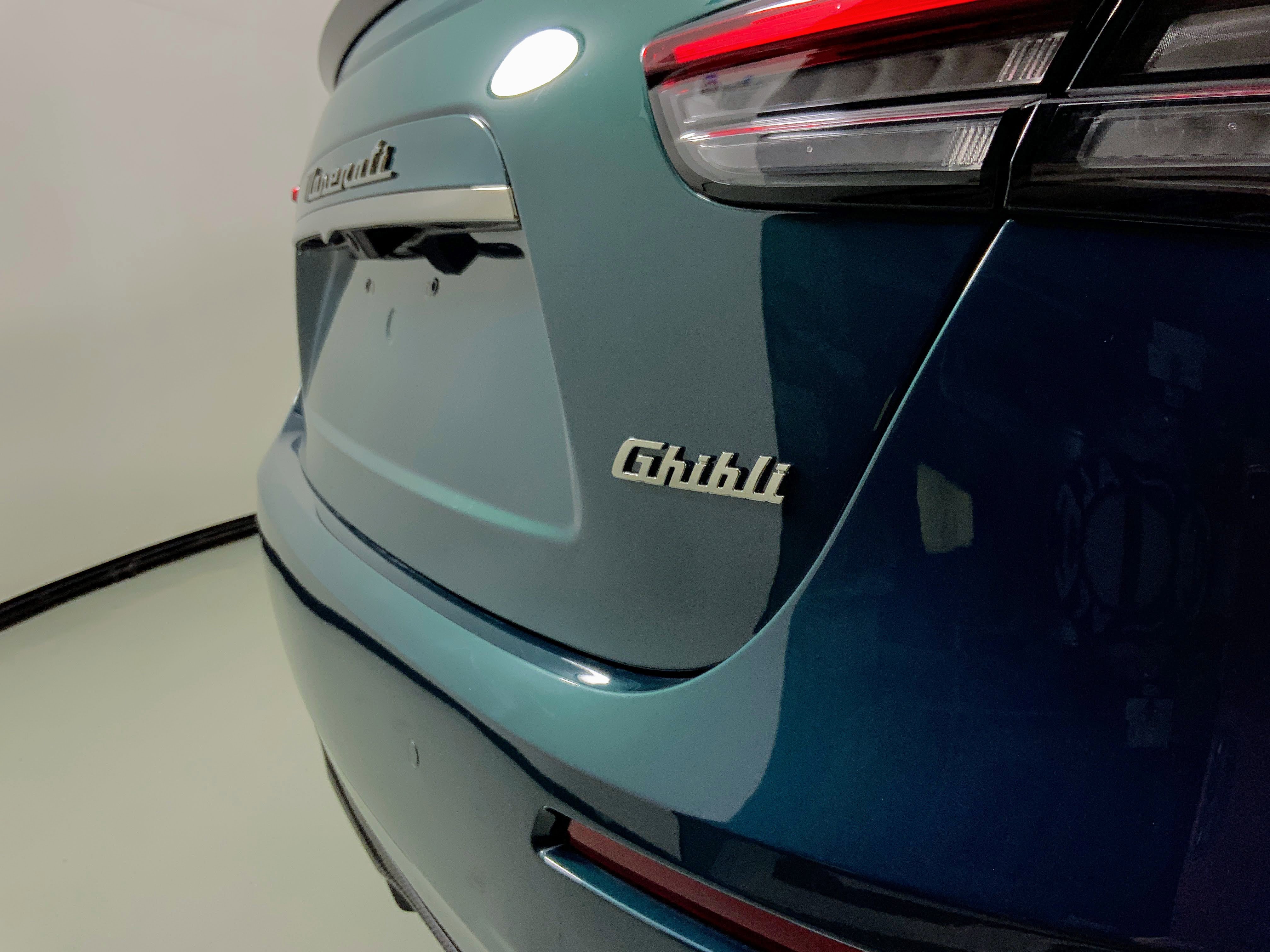 Used 2024 Maserati Ghibli Trofeo image 19