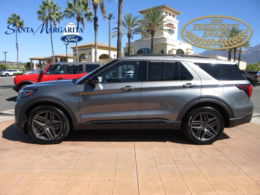 Certified 2026 Ford Explorer ST-Line w/ ST-Line Street Pack