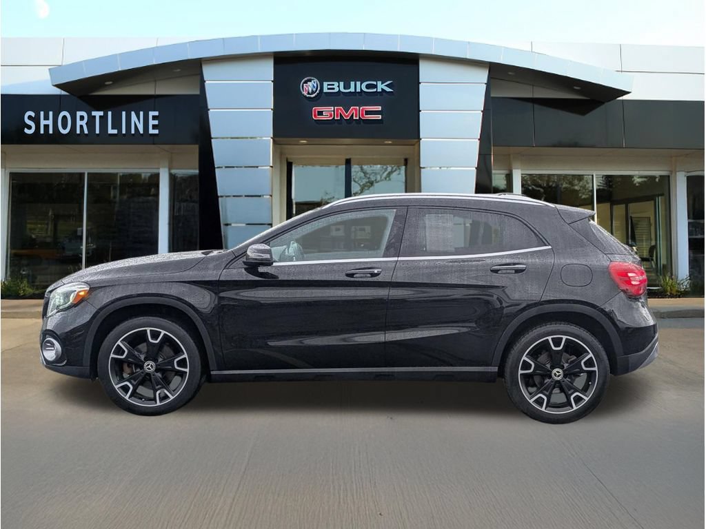 Used 2020 Mercedes-Benz GLA 250 4MATIC w/ Premium Package image 6