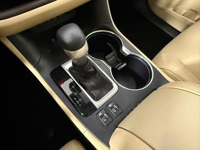 Used 2019 Toyota Highlander XLE FWD image 24