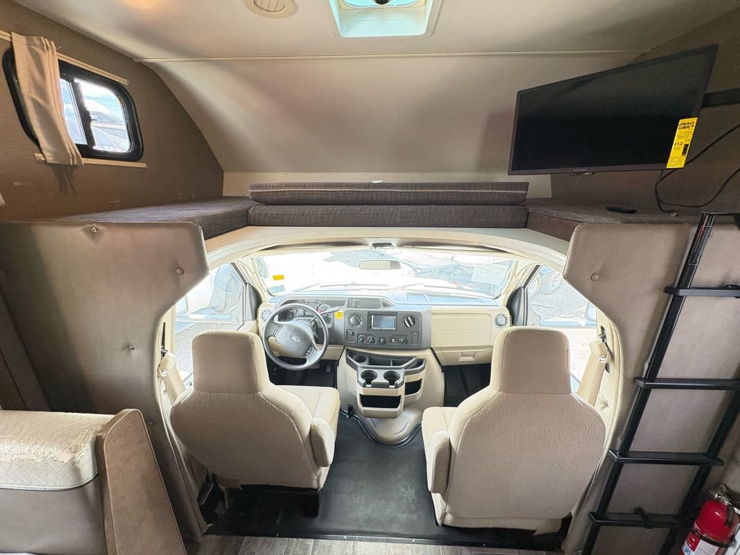 Used 2018 Ford E-450 and Econoline 450 Super Duty w/ Motorhome Prep Package RWD image 13