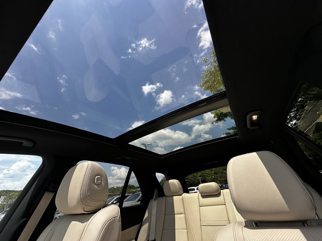 Certified 2025 Mercedes-Benz GLE 450e 4MATIC image 33