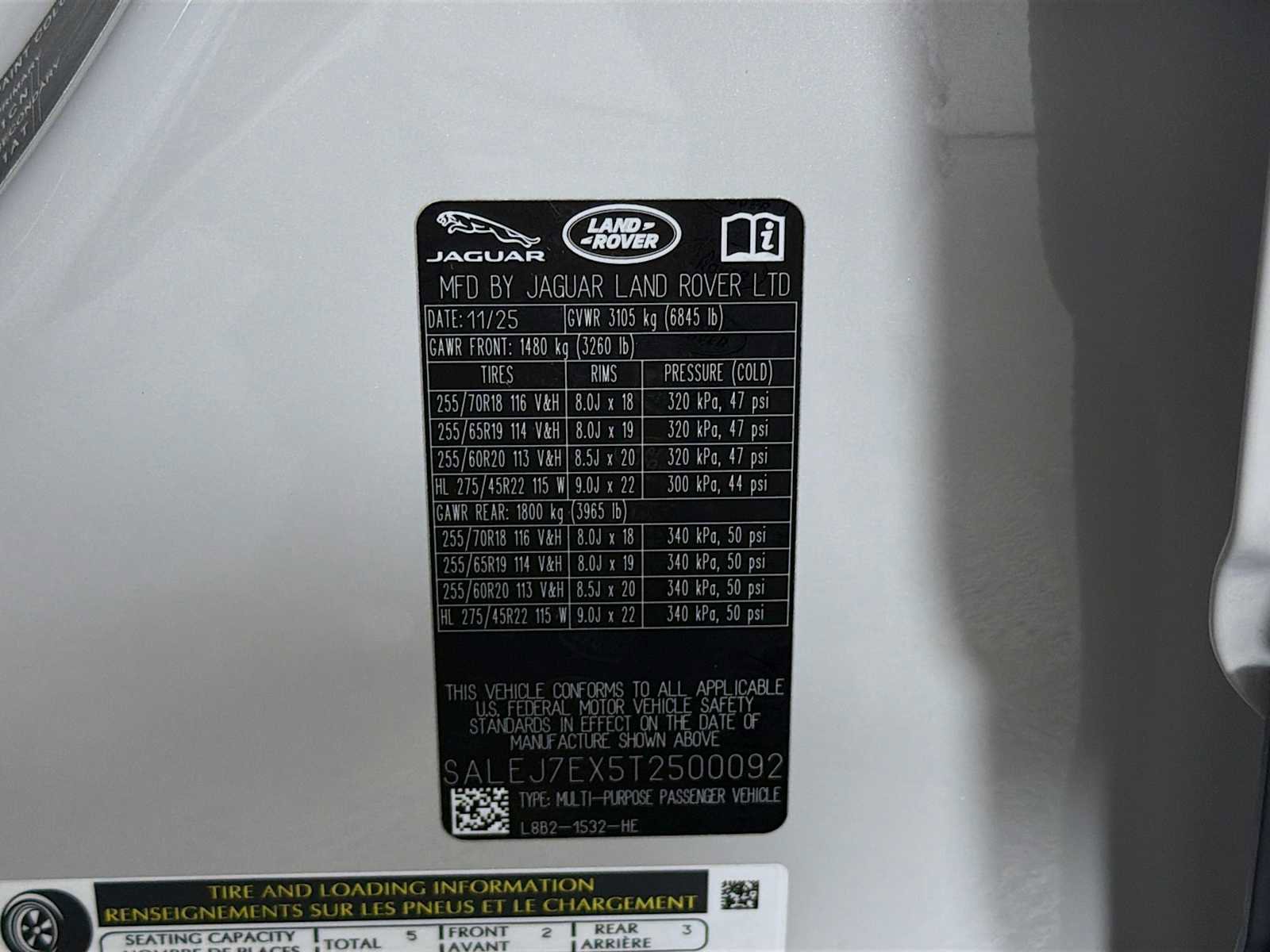 Used 2026 Land Rover Defender 110 S image 31