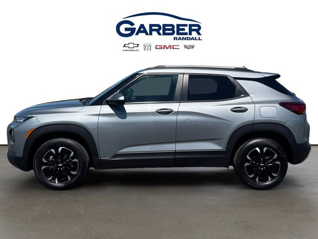 Used 2023 Chevrolet TrailBlazer LT w/ Convenience Package AWD/4WD image 2
