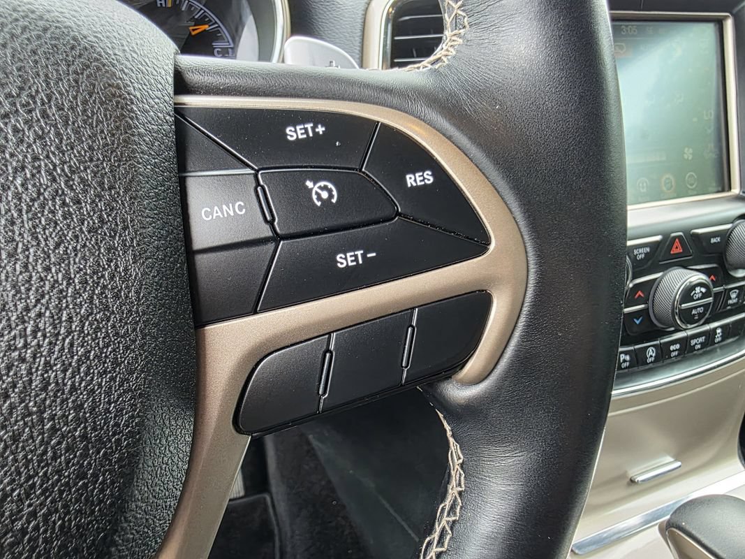Used 2017 Jeep Grand Cherokee Limited AWD/4WD image 30