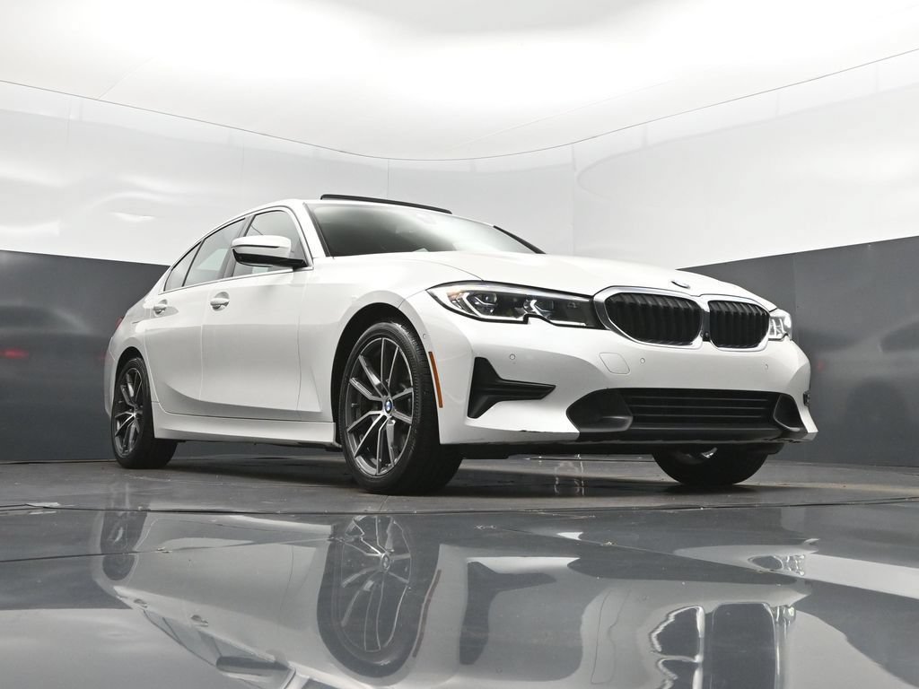 Used 2020 BMW 330i Sedan w/ Executive Package RWD image 44