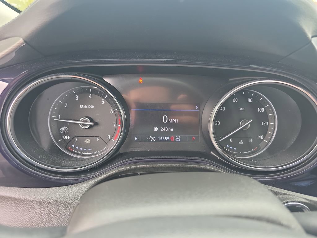 Certified 2023 Buick Encore GX Select AWD/4WD image 18