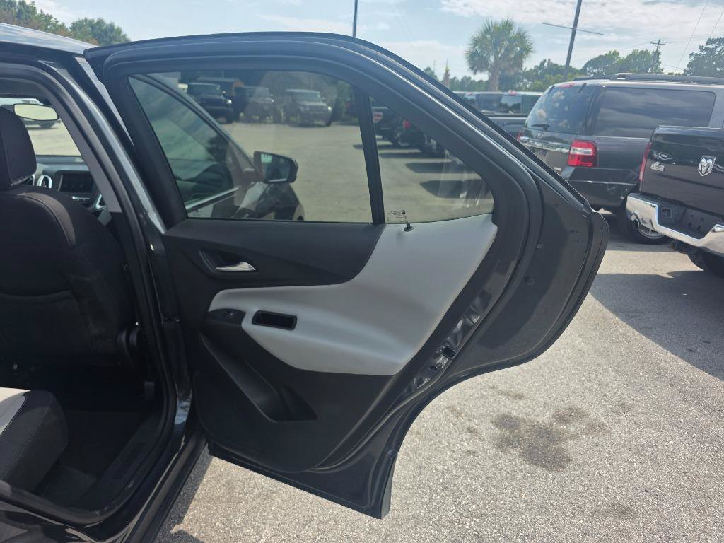Used 2019 Chevrolet Equinox LT w/ LPO, Floor Liner Package FWD image 12