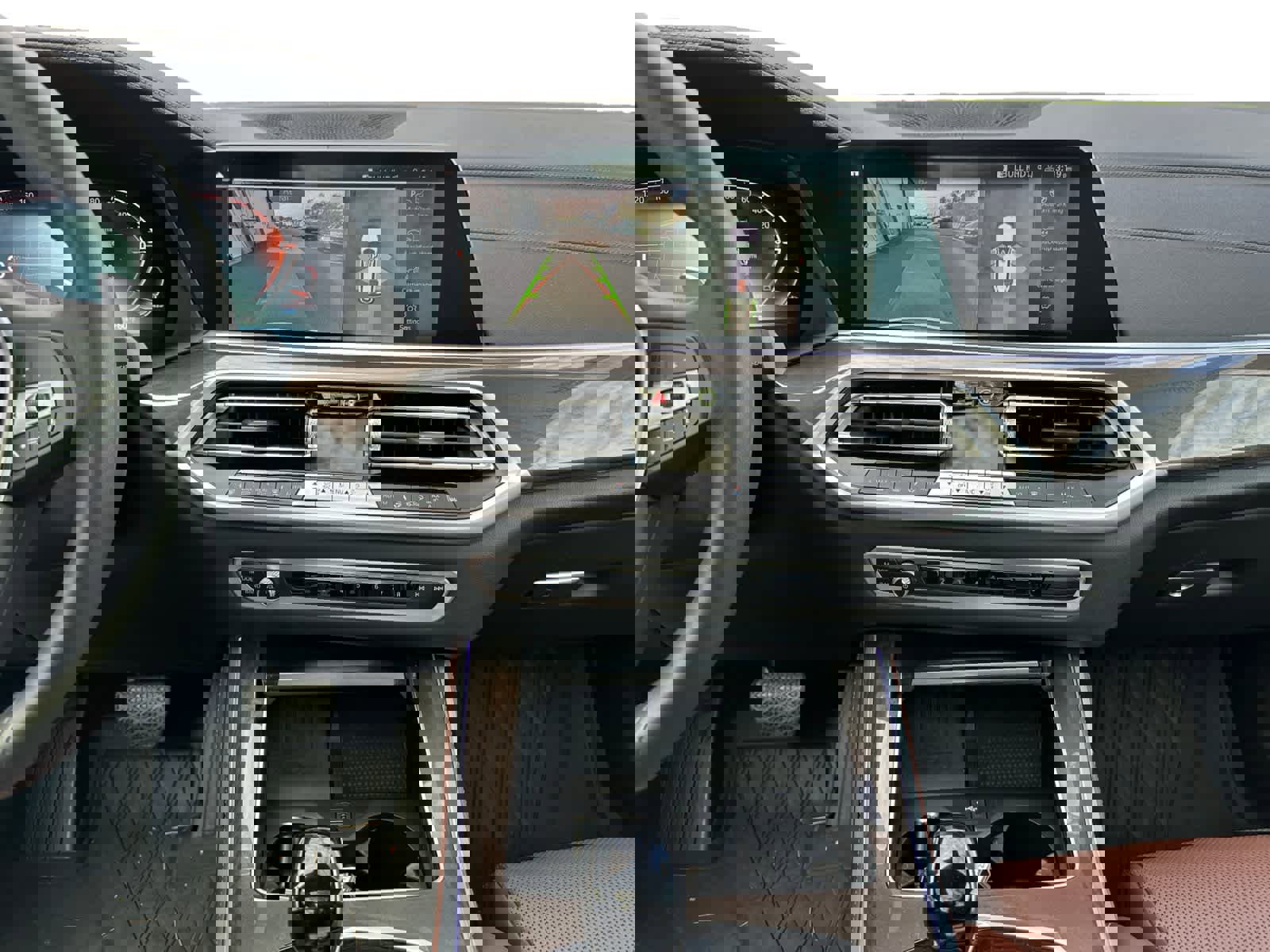 Used 2023 BMW X5 xDrive40i w/ Premium Package image 17